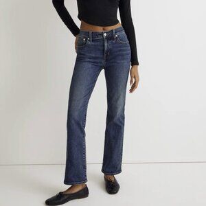 Kick out crop jeans
